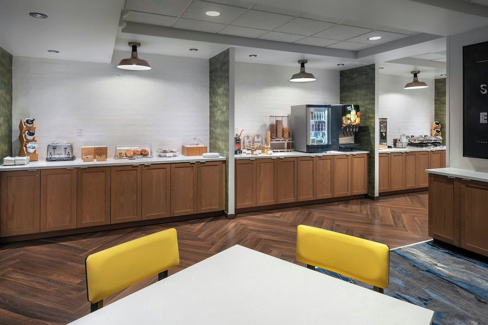 Fairfield by Marriott Inn & Suites Rome NY 36/50
