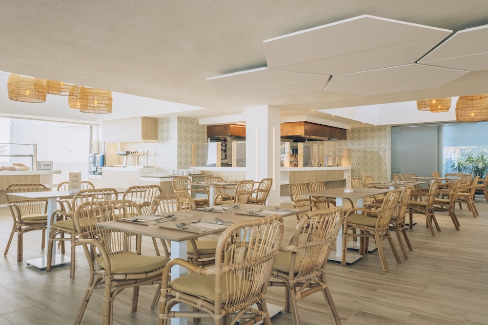 Iberostar Waves Royal Andalus 61/76