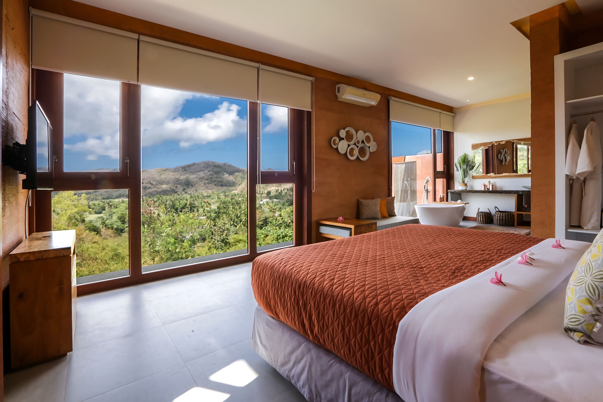 1 BEDROOM, LUXURY, VILLA