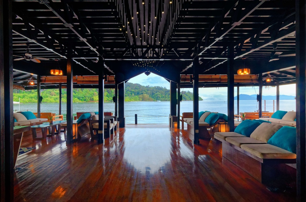 Gayana Marine Resort 43/71