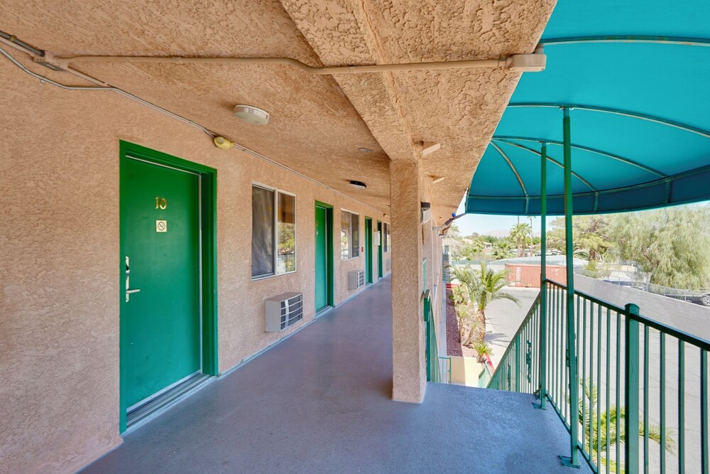 Crown Motel 7/66