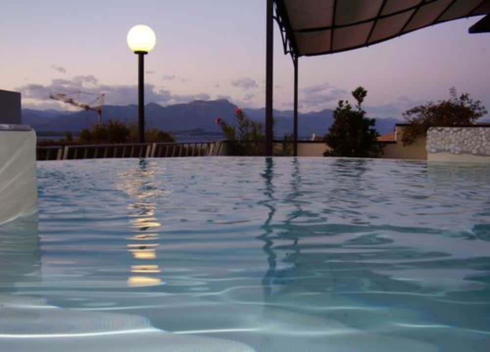Hotel Enrichetta 16/36