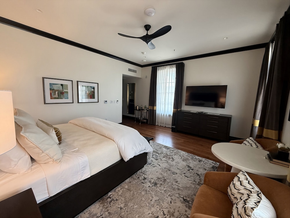 Emigrant Boutique Hotel 15/28
