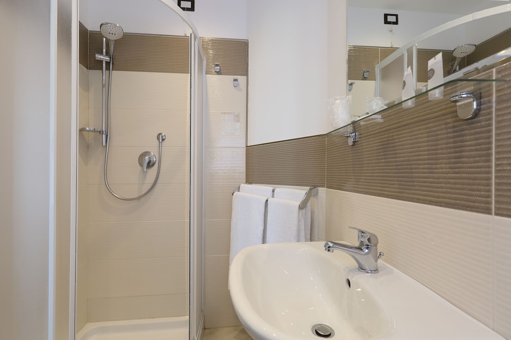 Hotel Villa Astoria 30/33