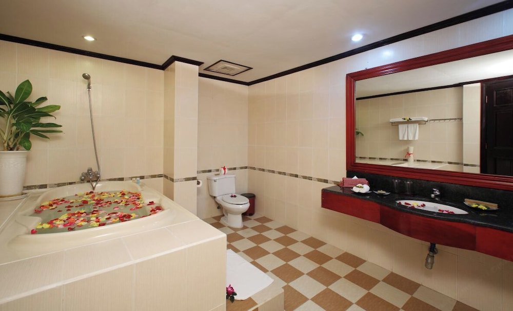River Beach Resort and Residences 42/76