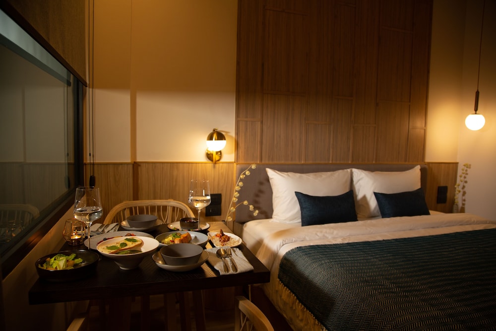 SHAN Villas Sukhumvit 15/70
