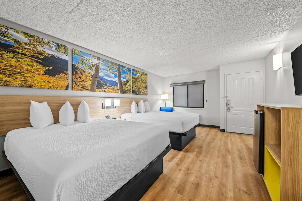 غرفة قياسية بسريرين كوين، Days Inn by Wyndham Buena Park 4/9
