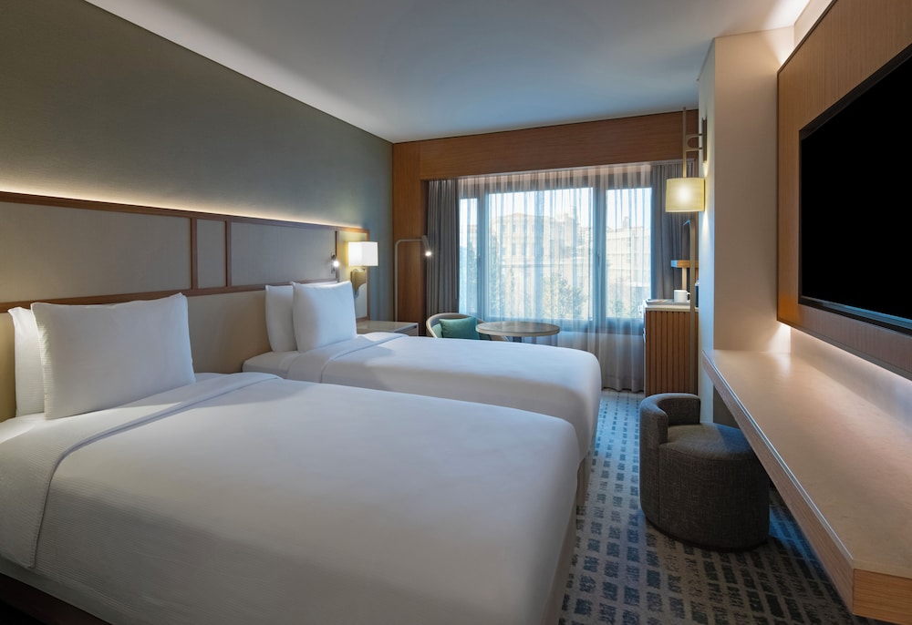 Room, Twin Beds, Bosphorus View