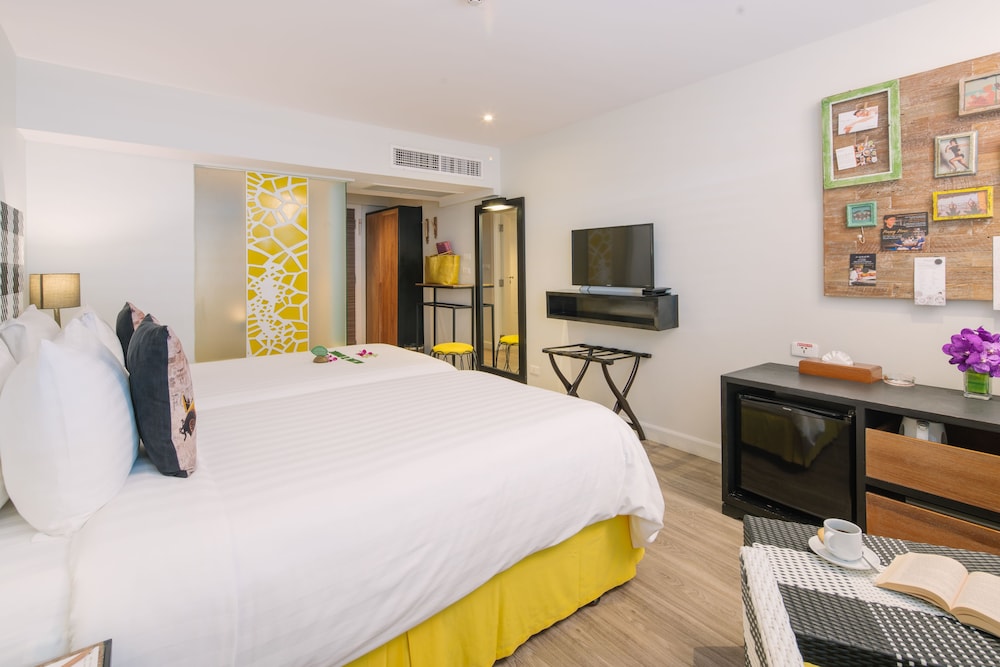 Burasari Phuket 17/77