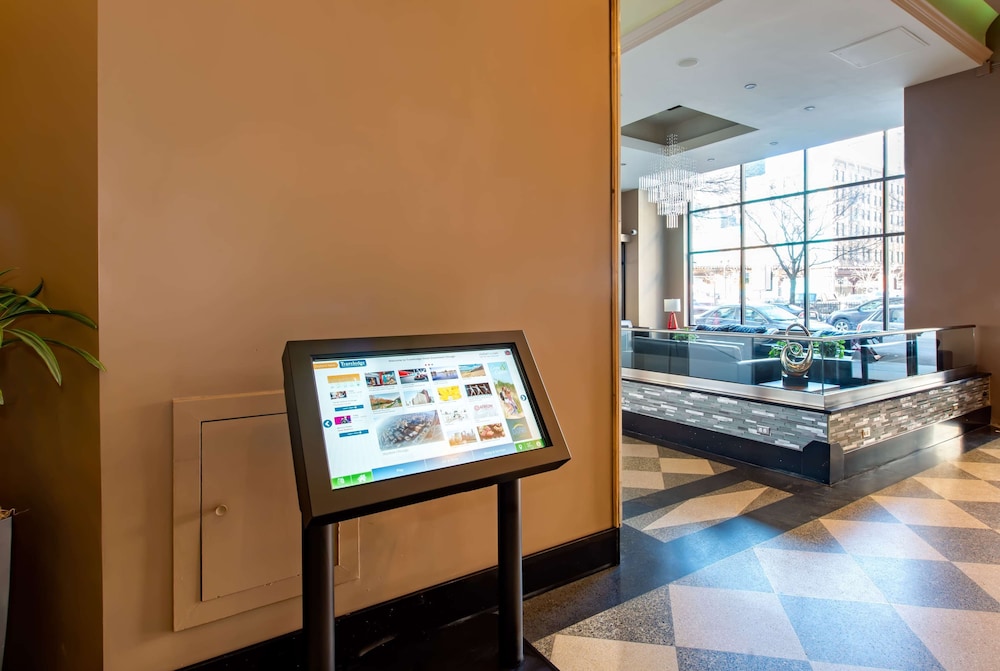 Travelodge By Wyndham Downtown Chicago 24/34
