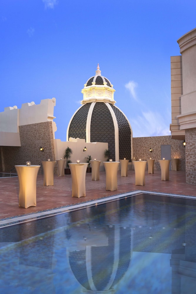 swimming pool spa