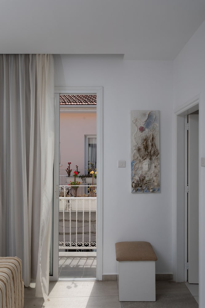 Hotel Opera 32/50