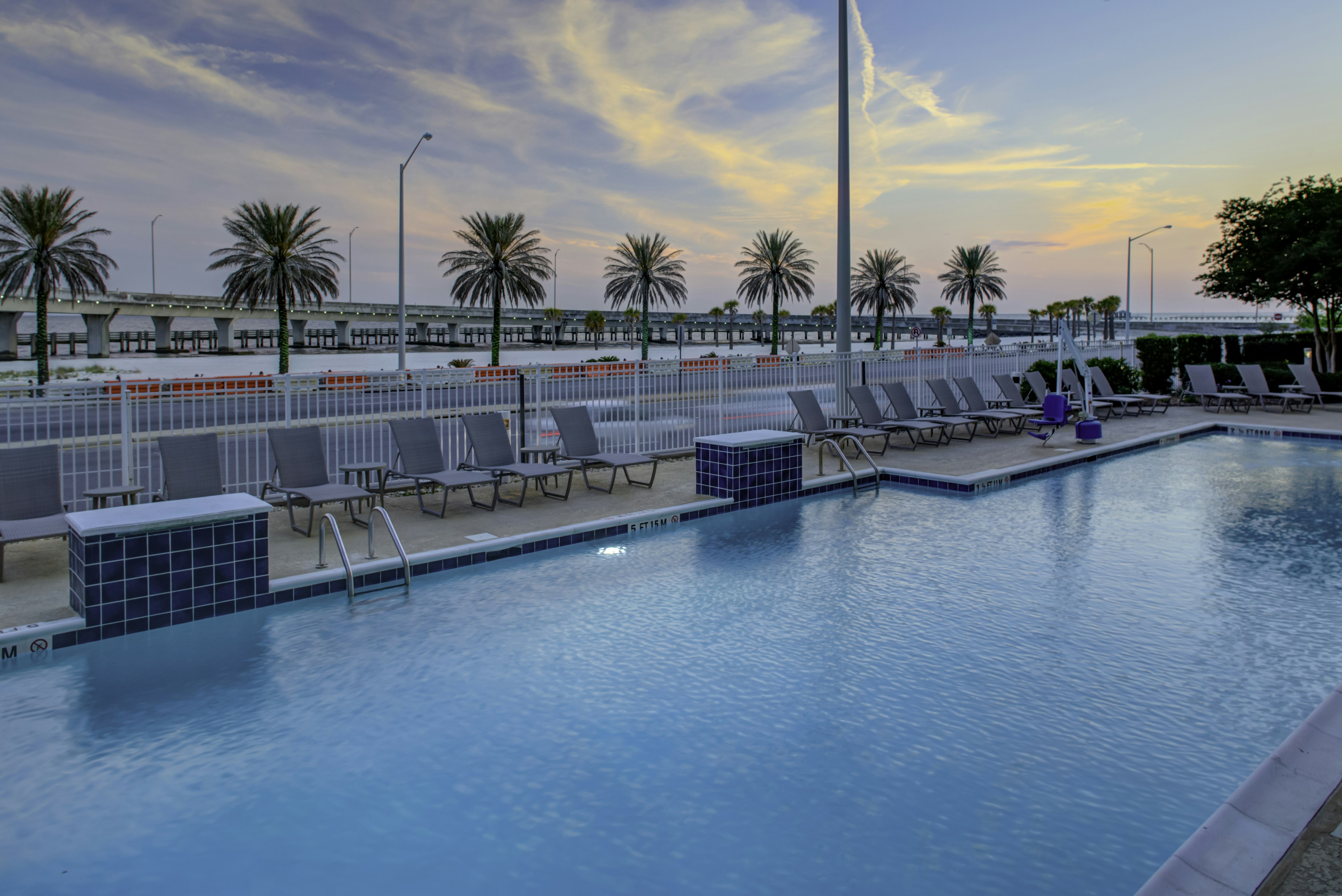 Doubletree By Hilton Hotel Biloxi 39/61