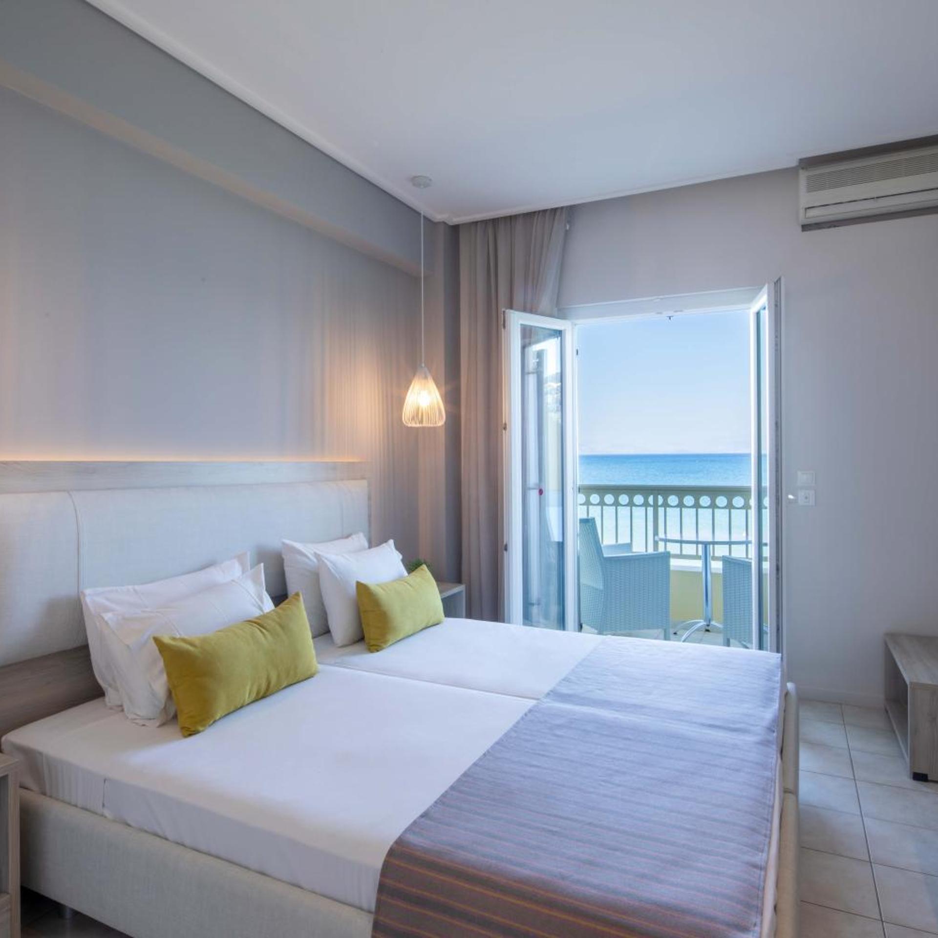 Rossis Beach Hotel 20/58