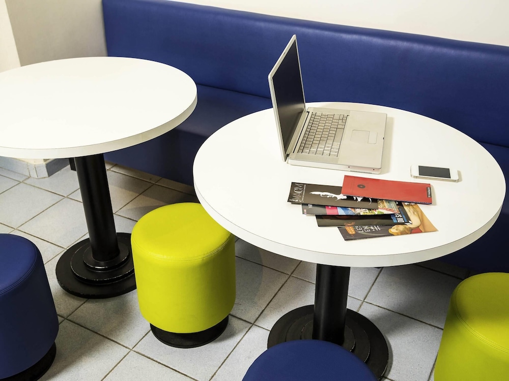 Ibis Budget Nice Aeroport Promenade Des Anglais 45/56