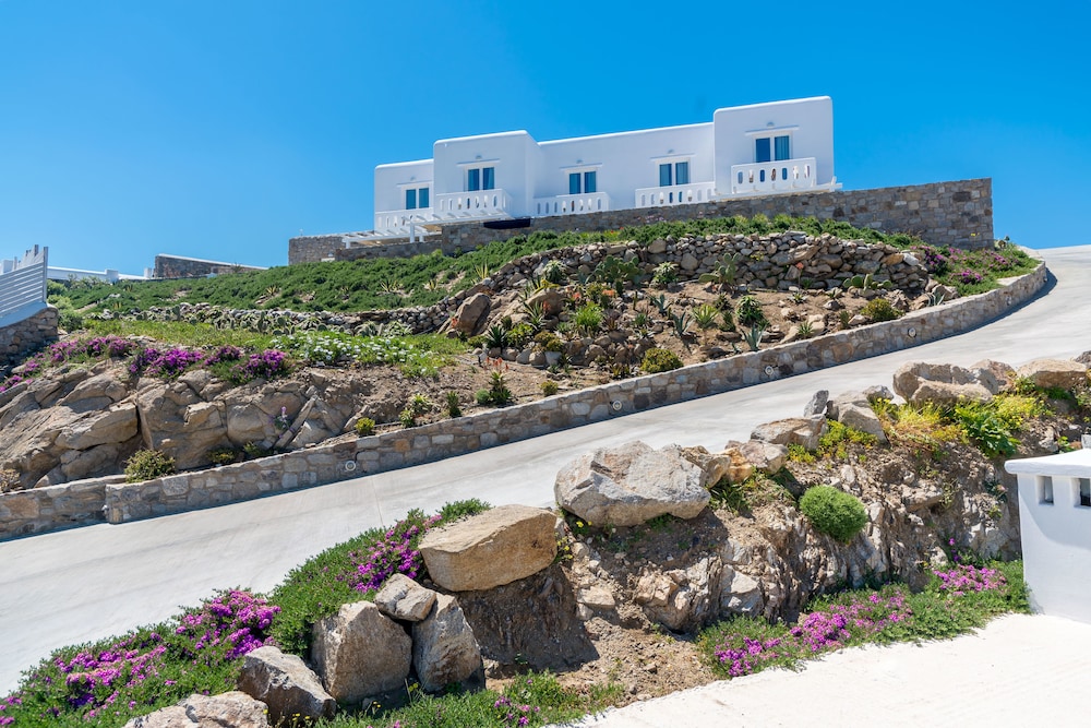 CAPE MYKONOS 54/61