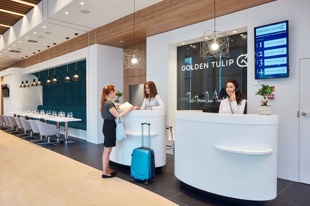 Golden Tulip Warsaw Airport 6/37