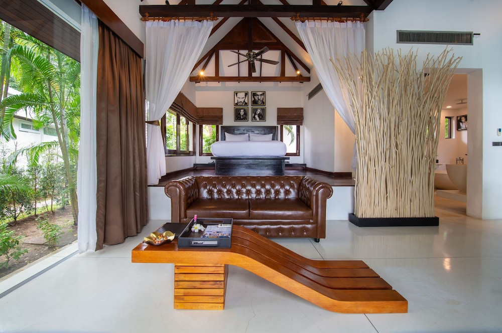 Zara Resort (ex The Privilege Hotel Ezra Royal Beach) 62/80