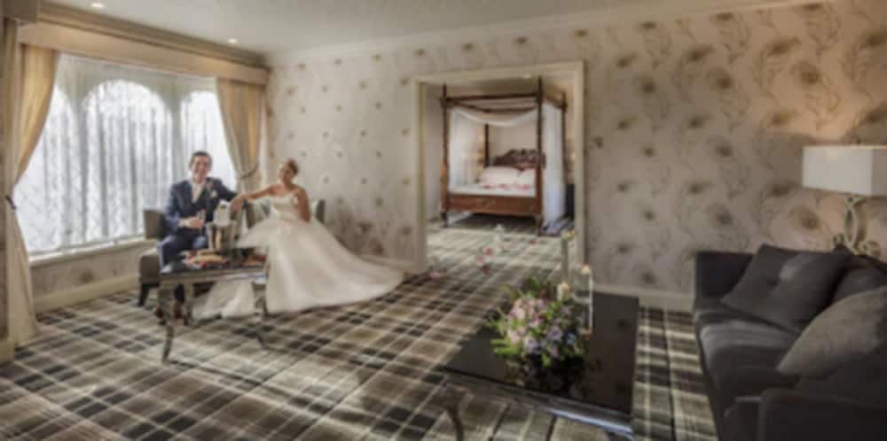 Treacys Oakwood Hotel, Shannon 33/55