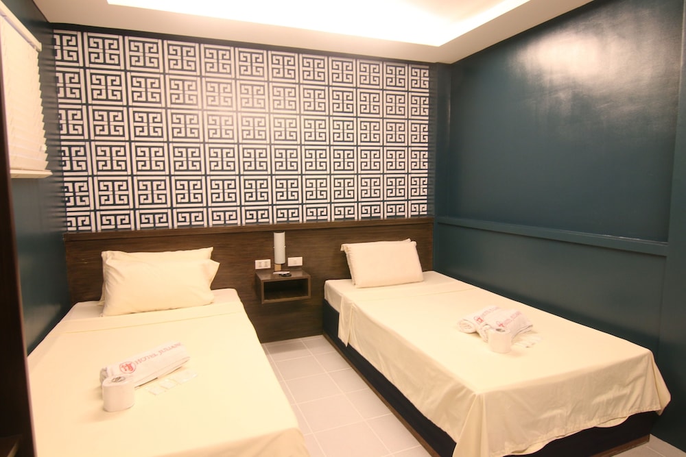 Hotel Juliano 31/66