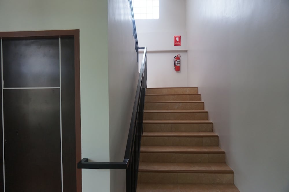 Phant At Thalang Service Apartment 19/32