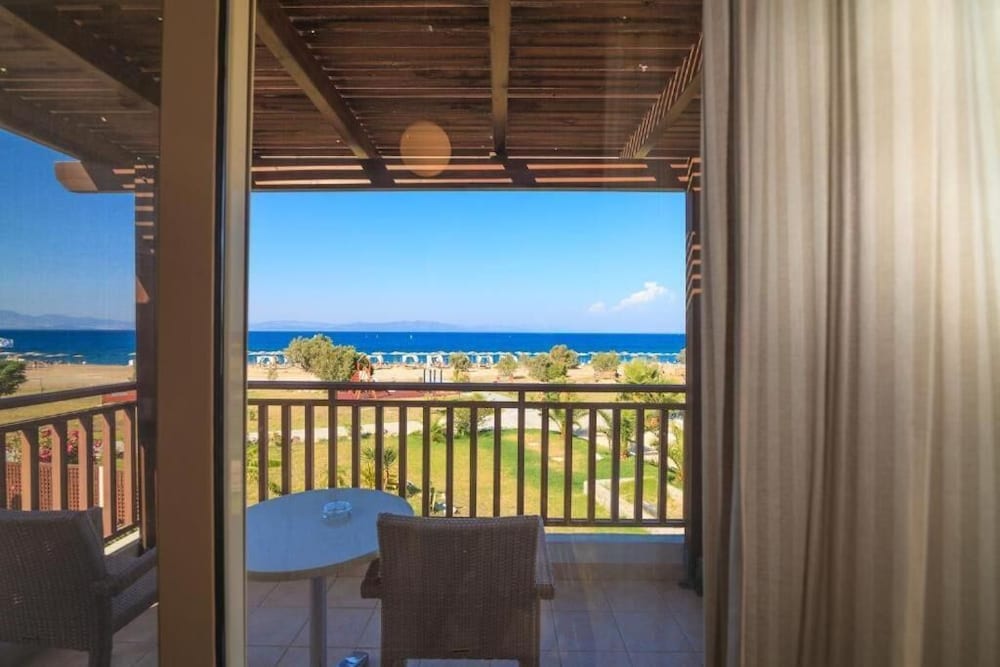 Natura Park Village Hotel & Spa 29/58