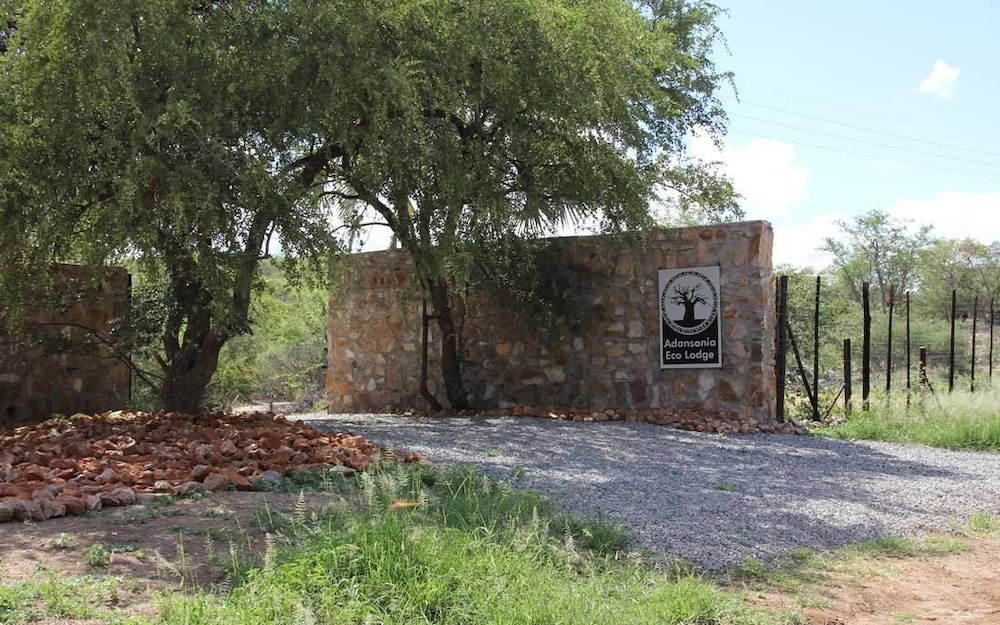 Adansonia Eco Lodge 10/22