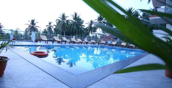 Samudra Theeram Beach Resort 50/51