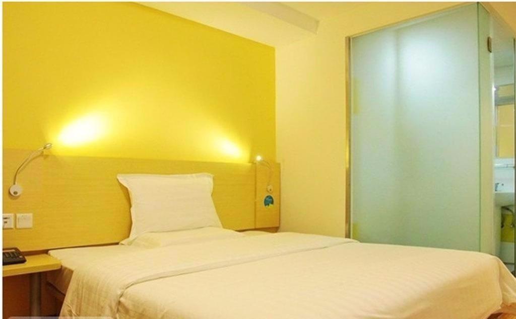 7 Days Inn (Beijing Huairou) 29/49