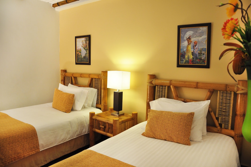 Hotel Campestre Las Camelias 30/71