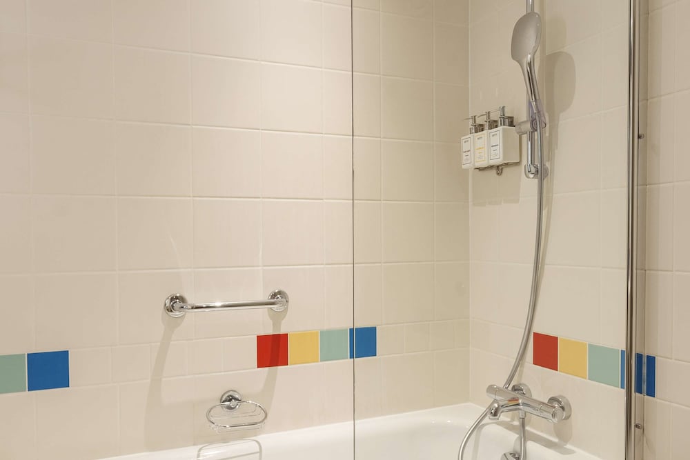 Radisson Hotel Manchester City Centre, A Verified Net Zero Hotel 34/91
