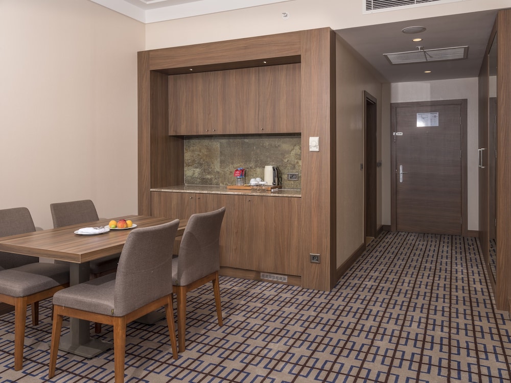 Ramada Plaza by Wyndham Rize 46/55