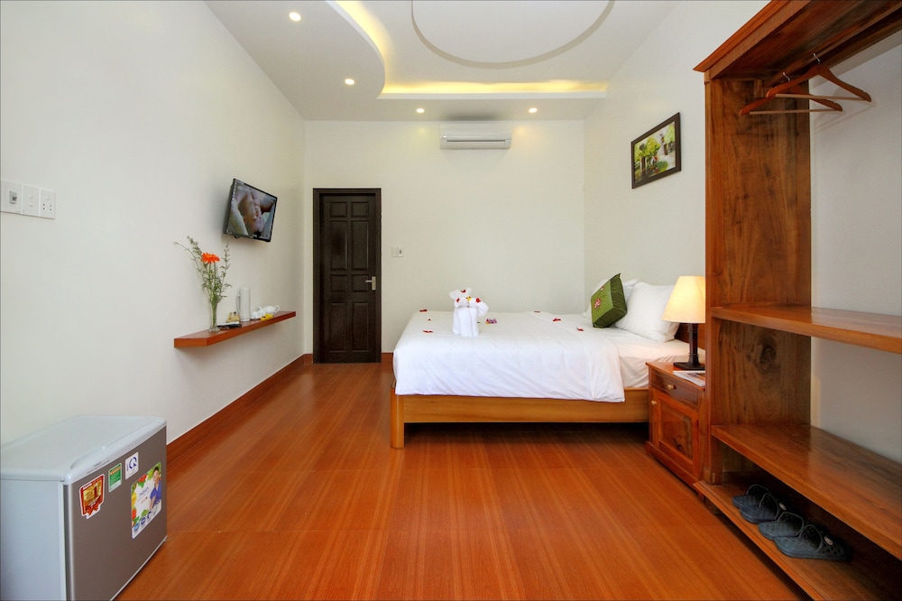 BLUE LAKE HOMESTAY 14/56