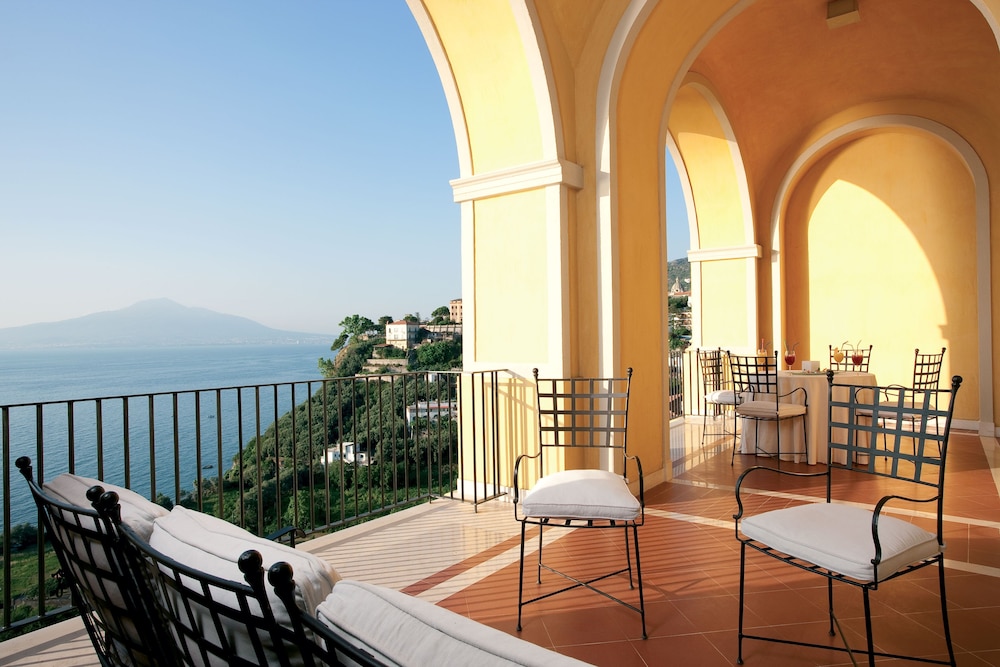 Grand Hotel Angiolieri 79/95