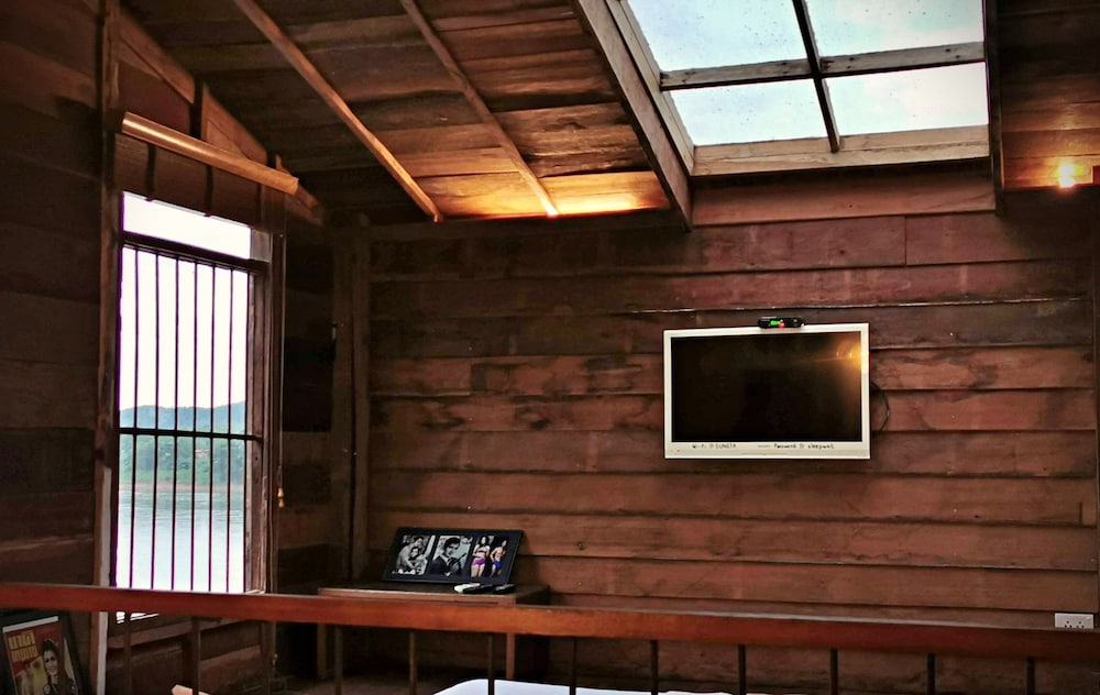Suneta Hostel Chiangkhan 15/18