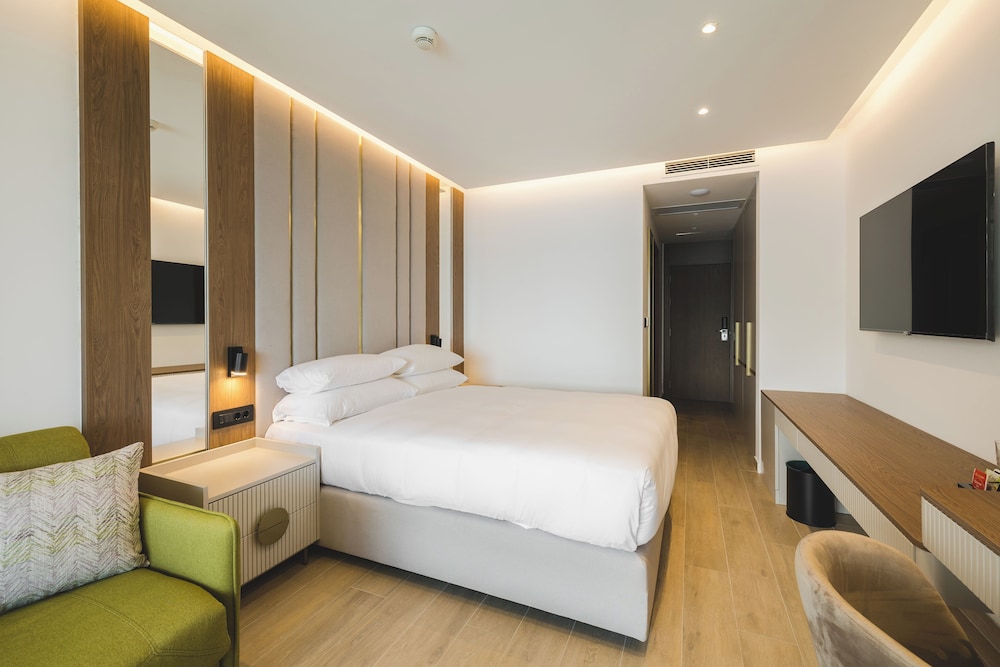 غرفة سوبيريور بسريرين منفصلين بإطلالة على البحر، Radisson Resort Ruza Vjetrova 5/10