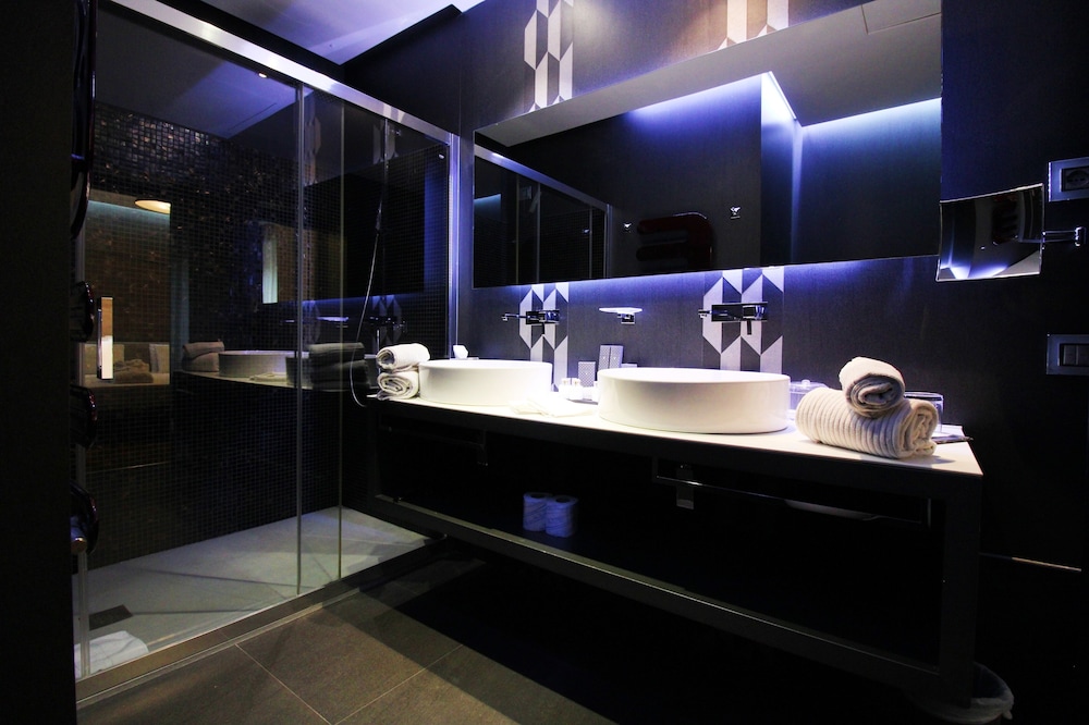 Divina Luxury Hotel 24/55
