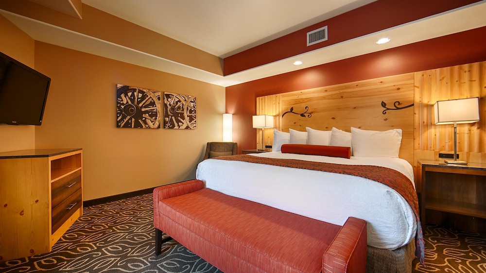 Best Western Premier Ivy Inn And Suites 9/44