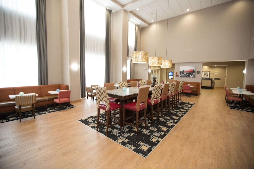 Hampton Inn And Suites Oklahoma City Airport Ok 10/46