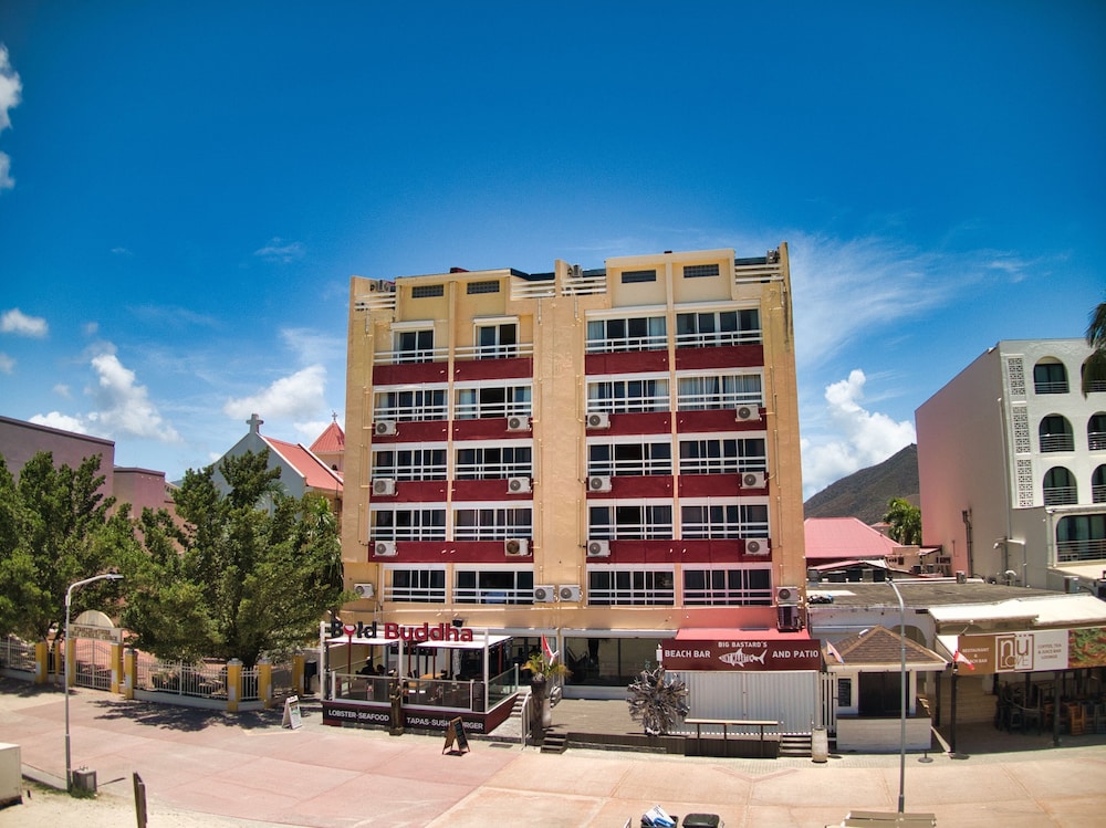 Horizon View Beach Hotel 2/46