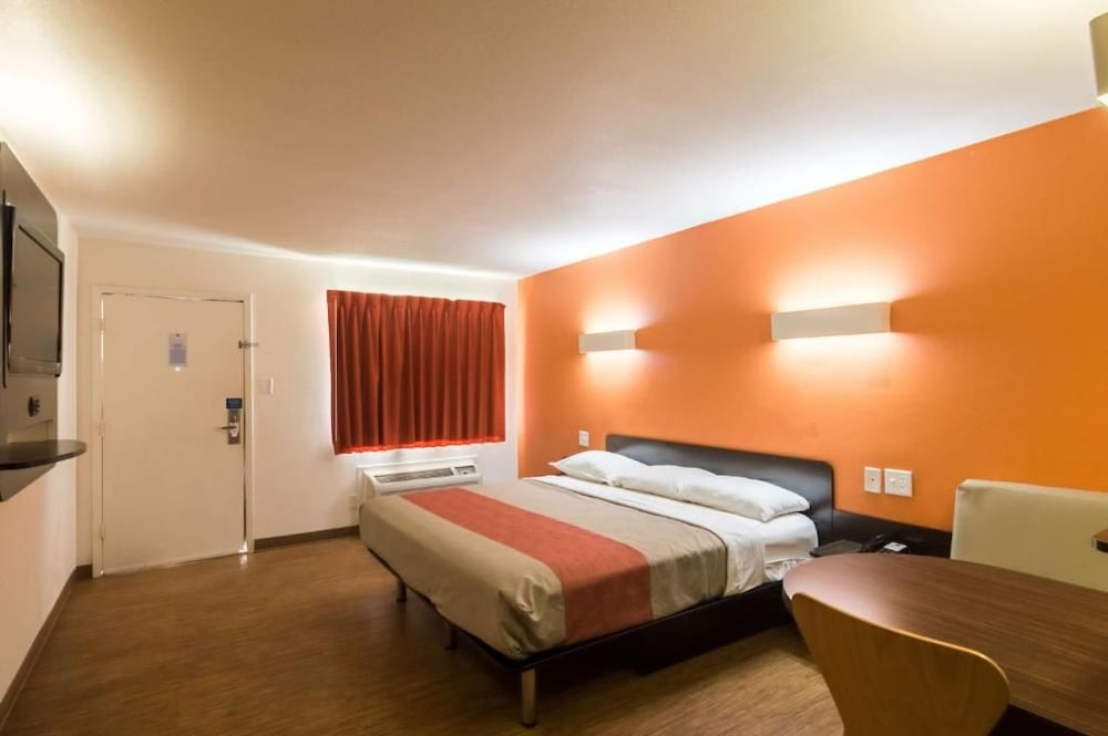Motel6 Wichita Falls, TX - North 31/63