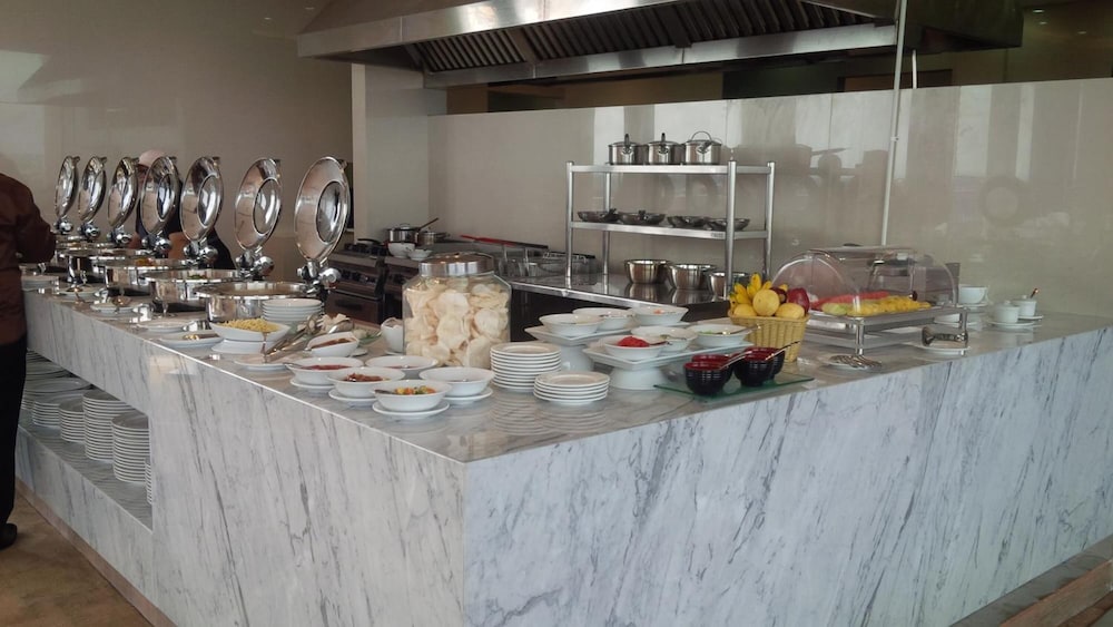 ROYAL ASNOF HOTEL 28/37