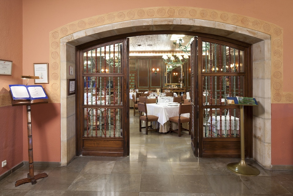 Parador De Cervera De Pisuerga 5/69