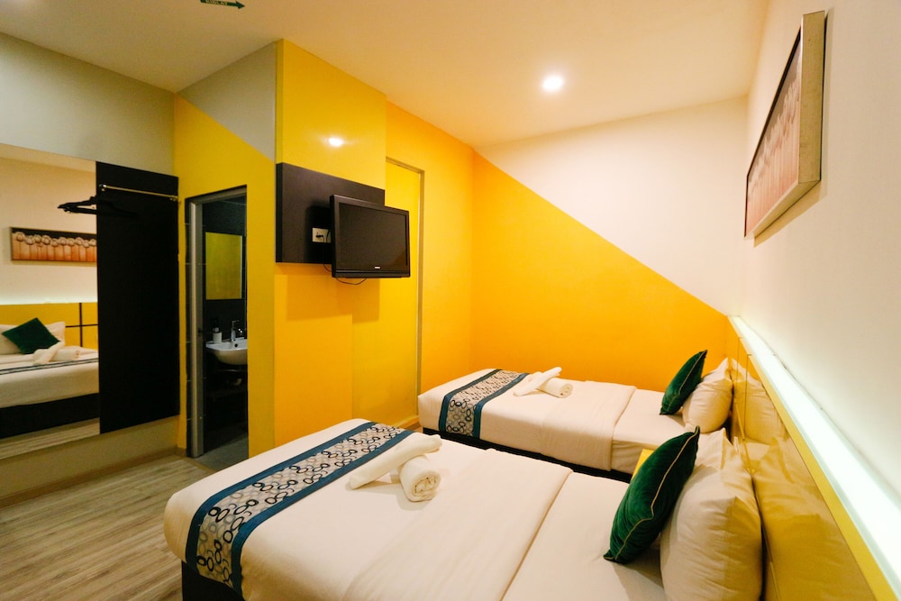 Swing & Pillows at Golden Roof Hotel Sunway Ipoh 18/33