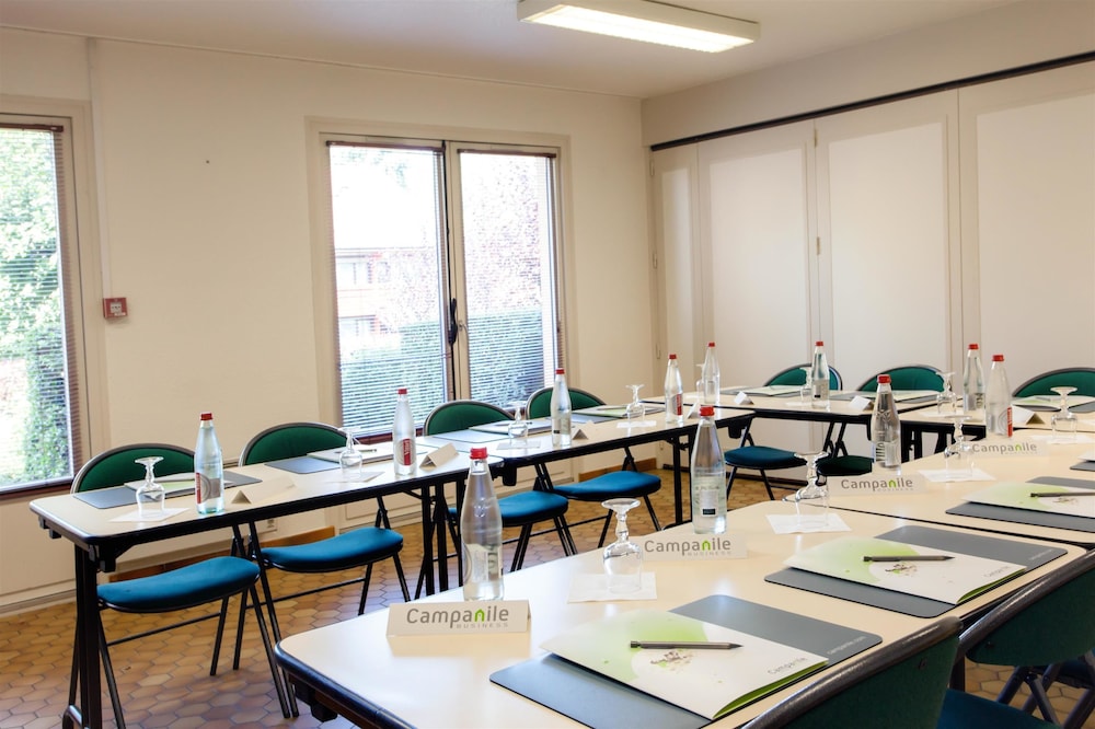 Campanile Aurillac 51/61