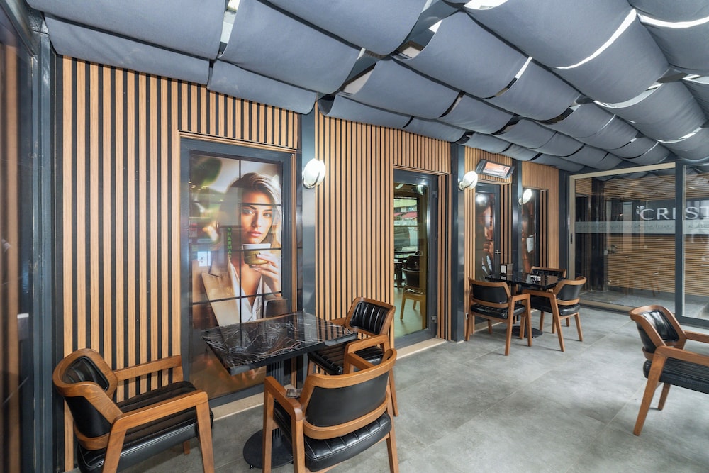 Crestium Taksim Prive & Spa 58/62