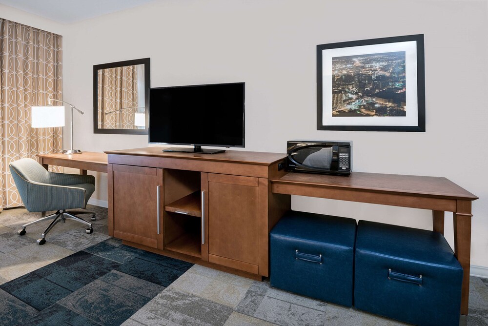 Hampton Inn Suites San Antonio Brooks City Base Tx 33/37