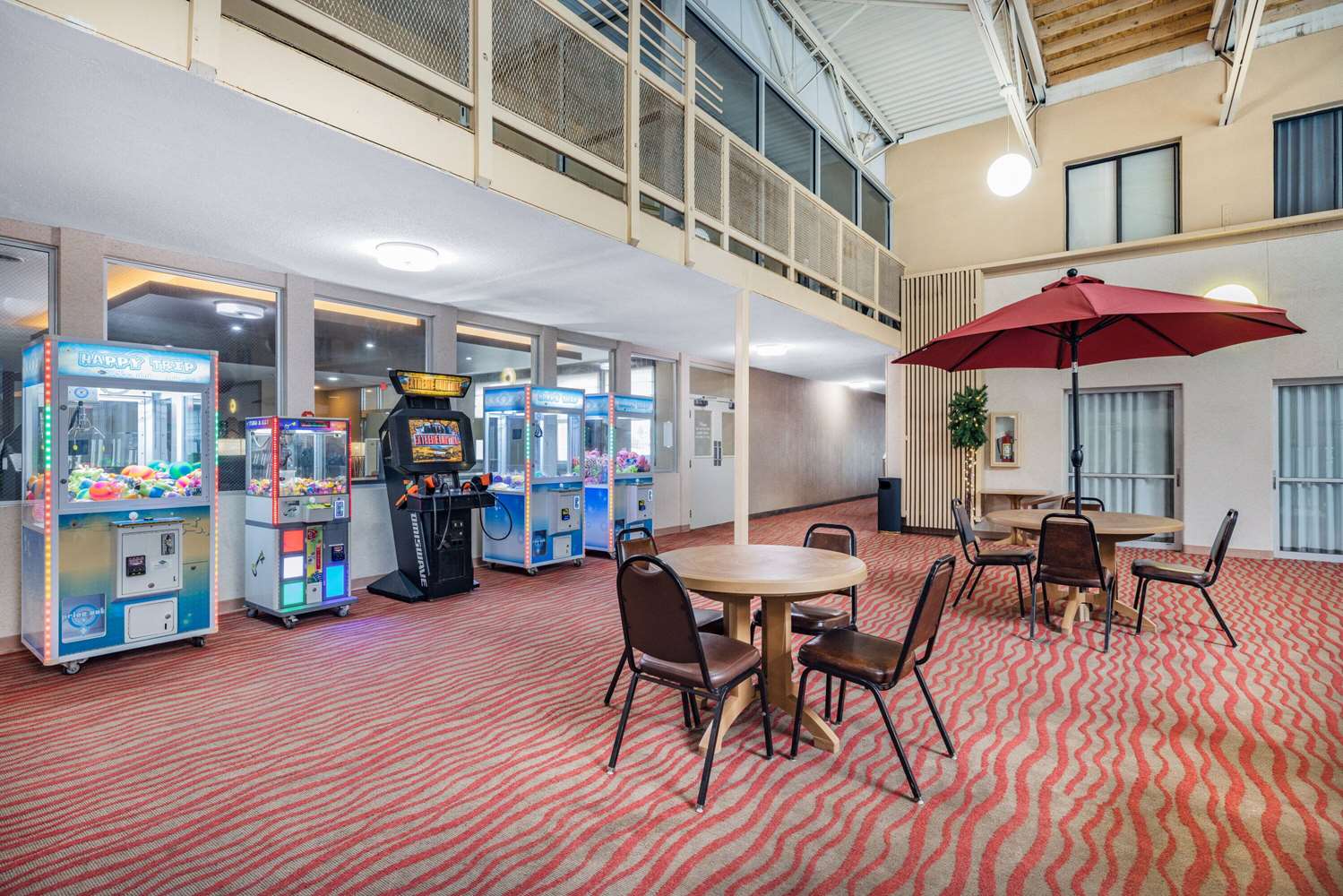 Ramada By Wyndham Grand Forks 18/40