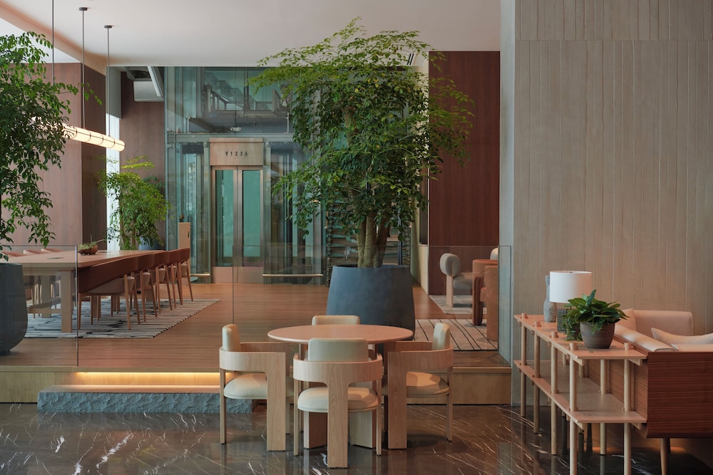 Amara Singapore 38/59