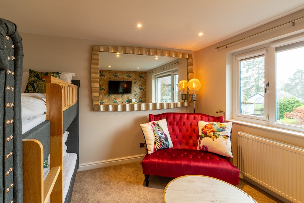 Holly Lodge Guest House 51/72